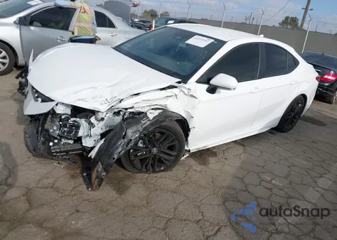 2025 Toyota Camry Se z USA, uszkodzony, nr VIN 4T1DAACKXSU123605